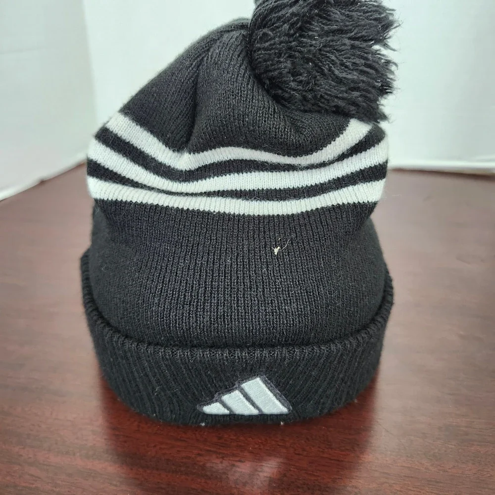 Adidas NHL Los Angeles Kings Beanie Black White Striped Pom Knit Hat One Size